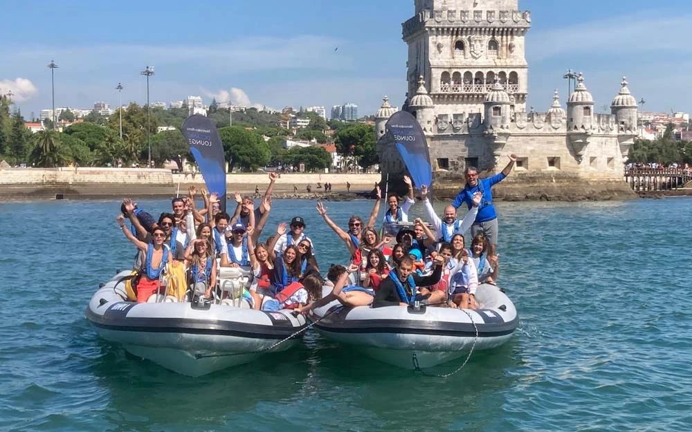 Cultural tour of monuments on a semi-rigid boat in Lisbon